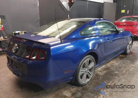 2014 Ford Mustang V6 Premium z USA, uszkodzony, nr VIN 1ZVBP8AM4E5272840